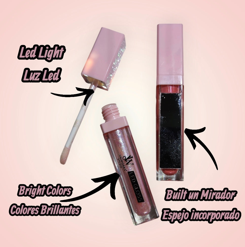 Brillo Labial 3 EN 1 Espejo y Luz Led Incorporado Vitamine E Antioxidante