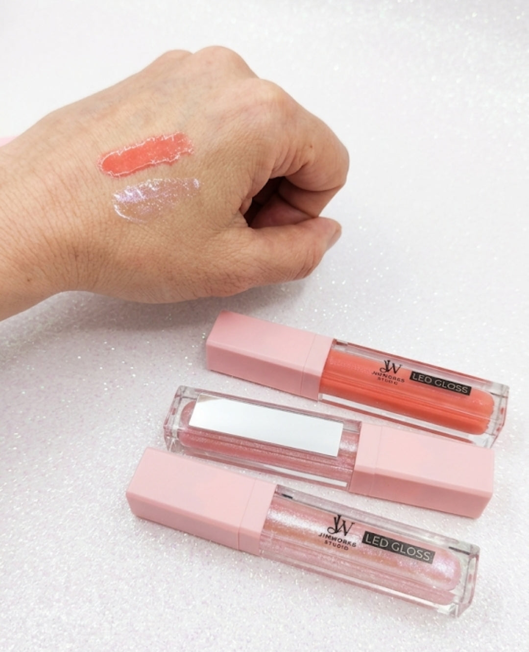 Brillo Labial 3 EN 1 Espejo y Luz Led Incorporado Vitamine E Antioxidante
